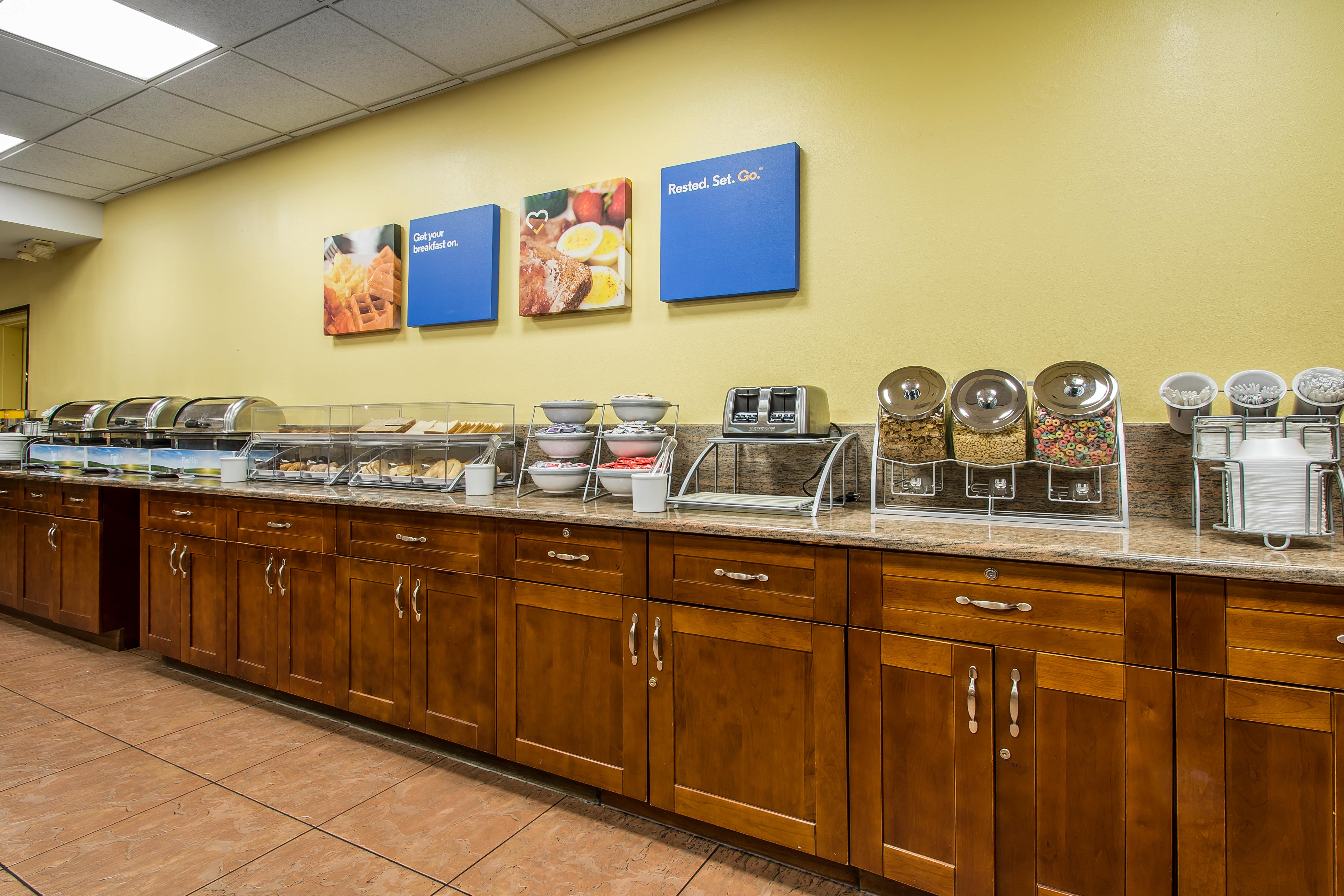 Comfort Inn & Suites Kissimmee By The Parks Four Corners Экстерьер фото