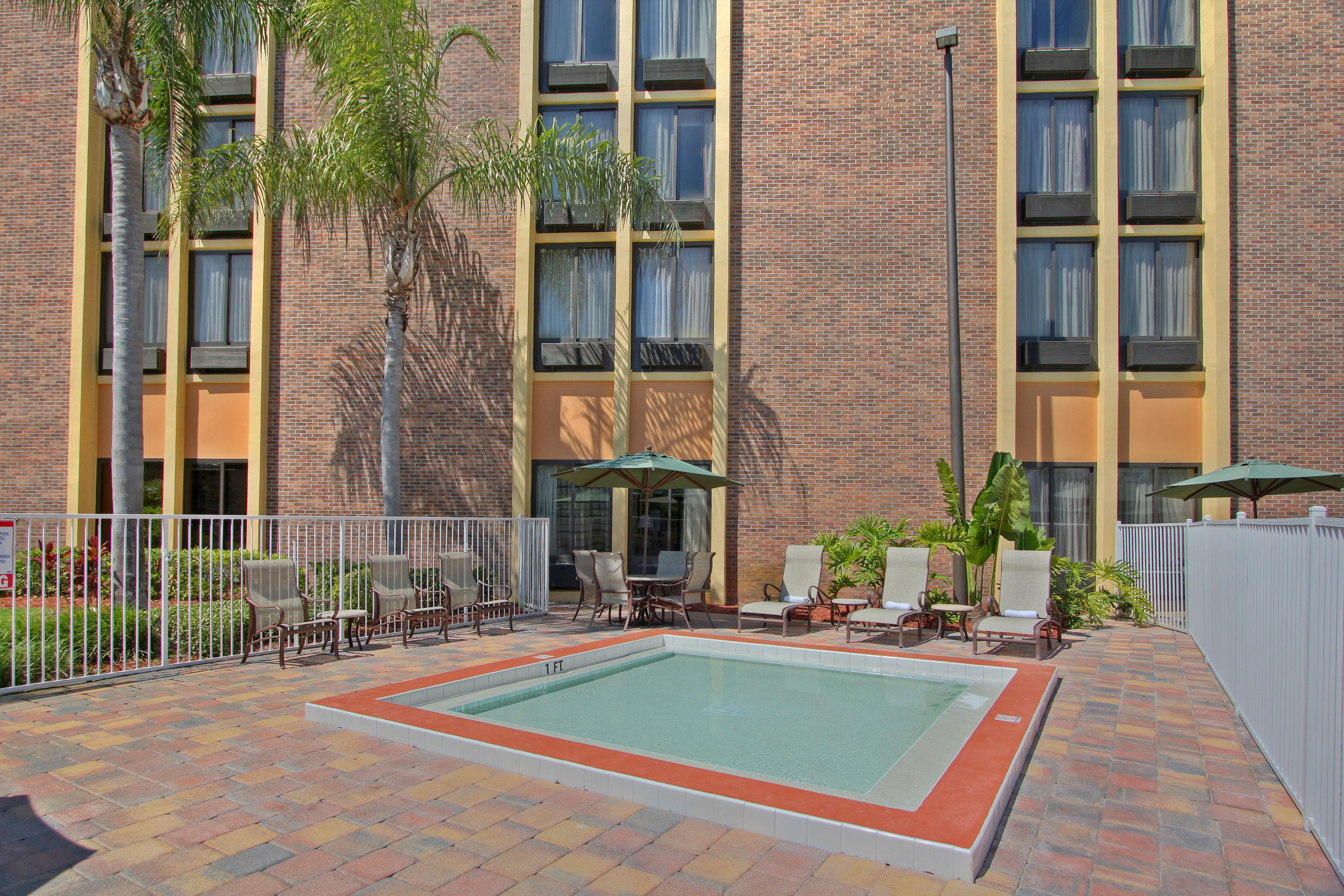 Comfort Inn & Suites Kissimmee By The Parks Four Corners Экстерьер фото