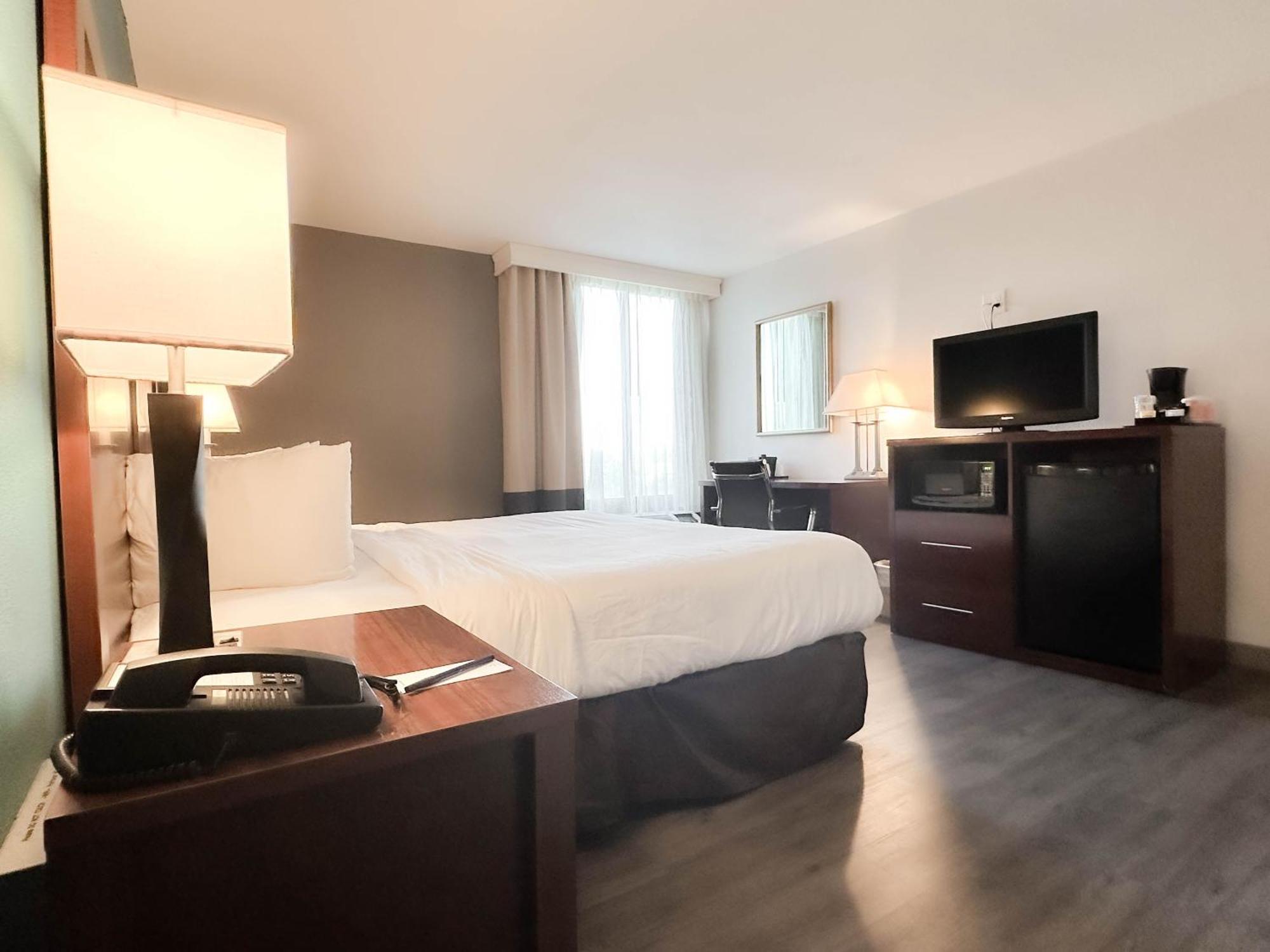 Comfort Inn & Suites Kissimmee By The Parks Four Corners Экстерьер фото